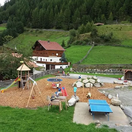 بيت للعطل Sonate In Organic & Equestrian Farm The Veitenhof *